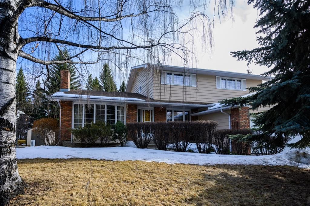 New property listed in Lakeview, Calgary